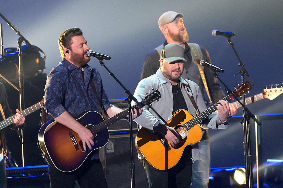 Chris Young, Mitchell Tenpenny Join Forces at ACMs