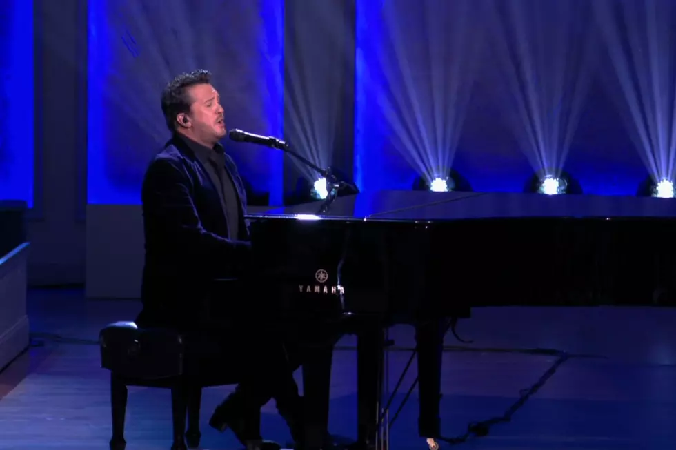 Luke Bryan Honors Lionel Richie With Dazzling Cover of ‘Lady’ at Gershwin Ceremony
