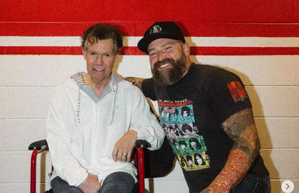 Randy Travis Attends a Zac Brown Band Show, and Gets an Impromptu Tribute: &#8216;We&#8217;re Gonna Love You Forever&#8217;