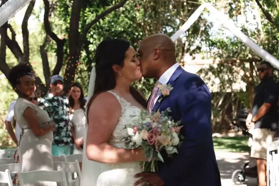 Jade Eagleson Performs ‘She Don’t Know’ at Military Couple’s Wedding [Watch]
