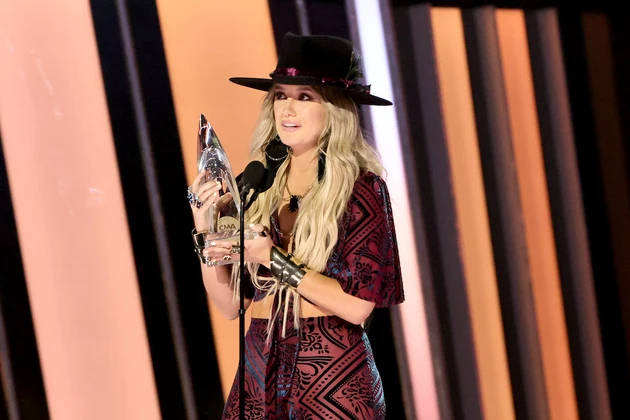 Lainey Wilson Named Female Vocalist of the Year at the 2022 CMA Awards