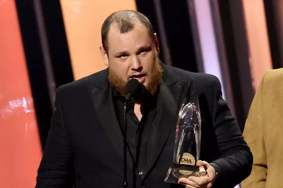 Luke Combs Crowned Entertainer of the Year at the 2022 CMA Awards