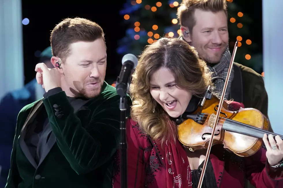 Watch: Scotty McCreery Adds Swagger to 'Holly Jolly Christmas'