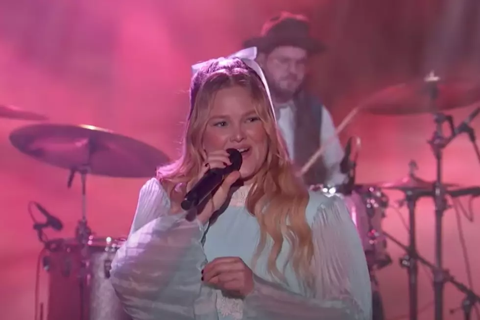 Hailey Whitters&#8217; Country Charm Shines on &#8216;Jimmy Kimmel Live!&#8217; [Watch]