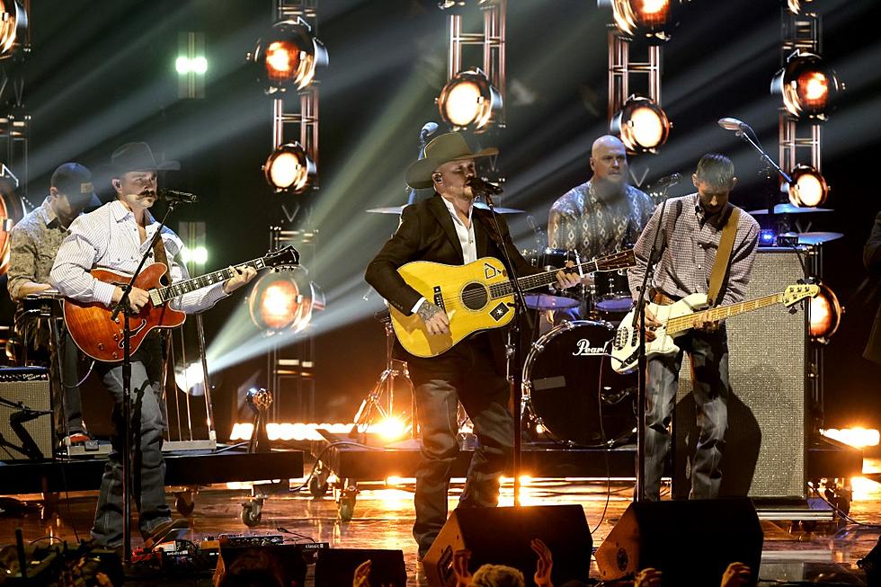 Cody Johnson Sings Emphatic ”Til You Can’t’ at iHeartRadio Music Awards [Watch]