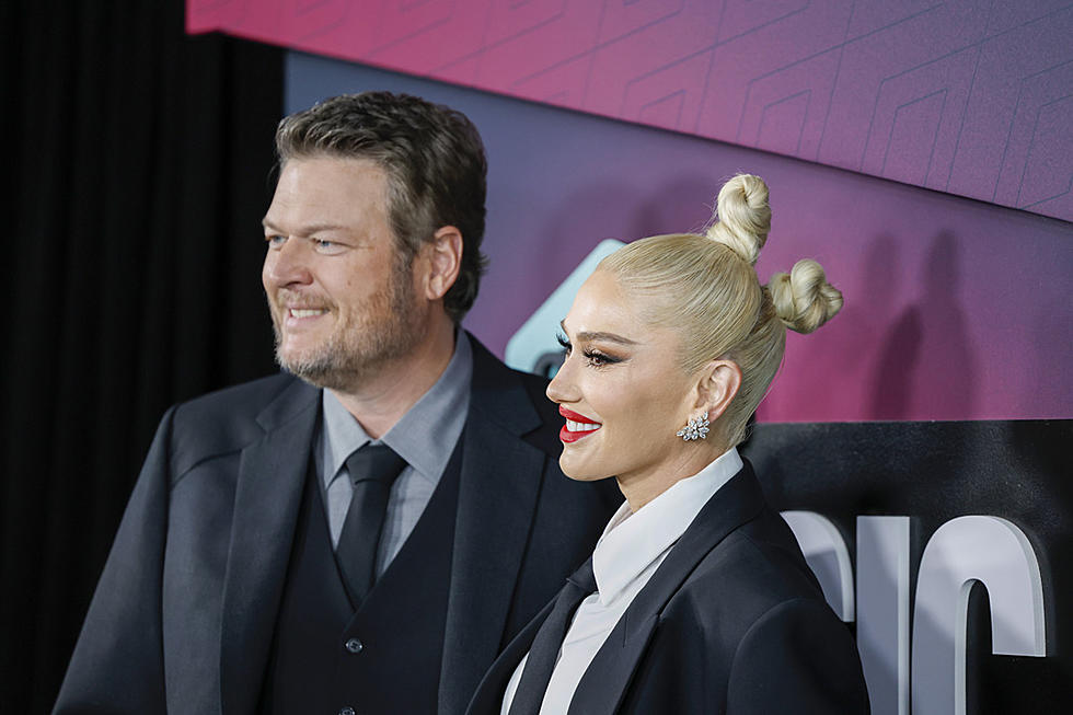 Wait Until You See Gwen Stefani’s CMT Music Awards Outfit [Pictures]