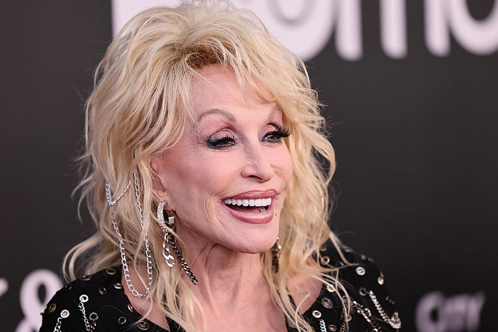 Yes, Dolly Parton Babysits + She’s Everything You’d Expect