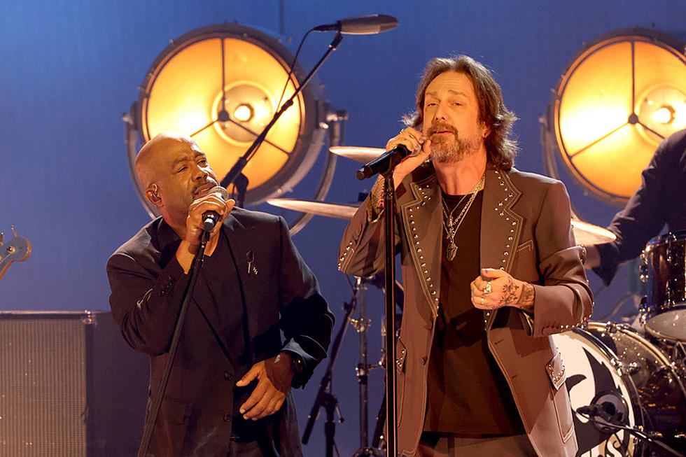 Darius Rucker + The Black Crowes Unite at the 2023 CMT Music Awards [Watch]
