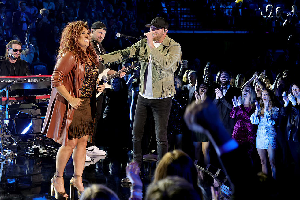 Cole Swindell Shares How Jo Dee Messina Calmed His Stage Jitters 