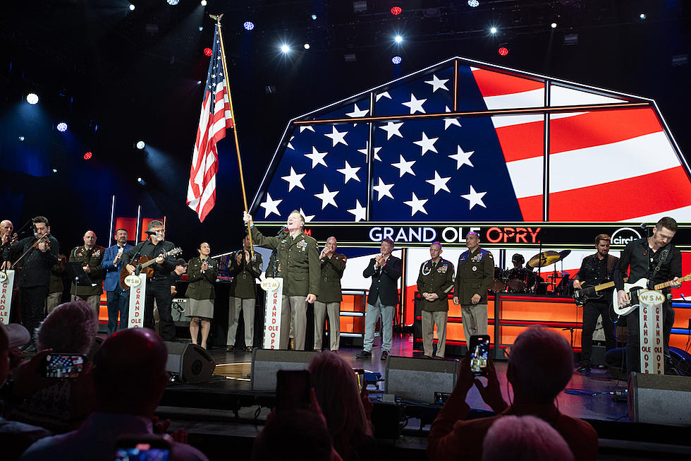 Craig Morgan Enlists in the U.S. Army Reserve Onstage at the Grand Ole Opry [Watch]