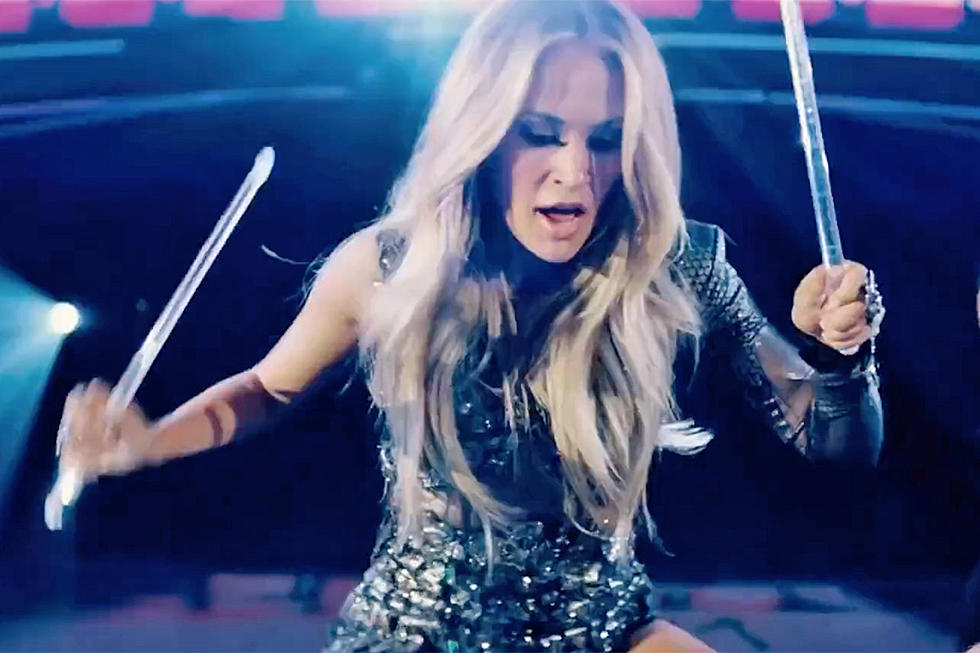 Carrie Underwood’s New ‘Sunday Night Football’ Intro Is Here [Watch]