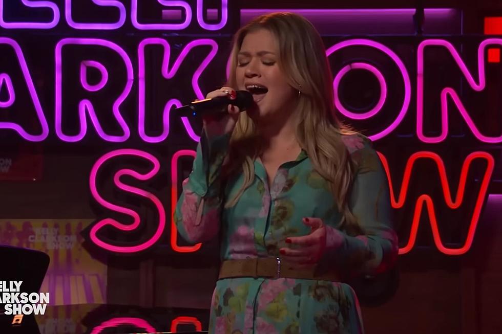 Kelly Clarkson Shows Off Vocal Range With Soaring Eagles Cover