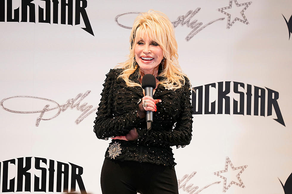 Here’s Why Dolly Parton Wants to Hold a Lookalike Contest