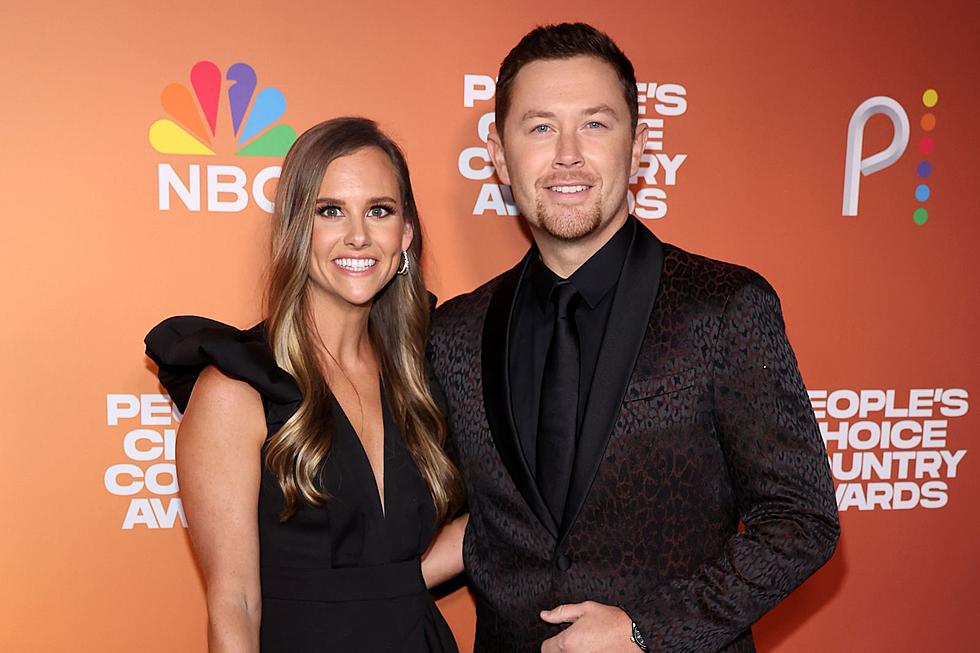 See Scotty McCreery and Wife Gabi’s Cutest Photos Together