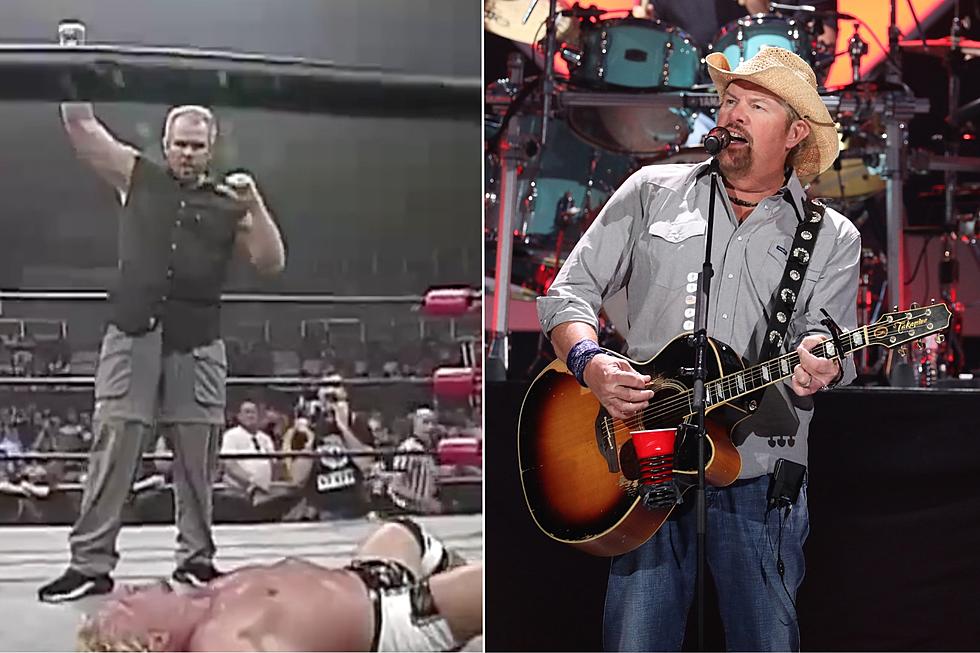 Remember When Toby Keith Got Into the Wrestling Ring?