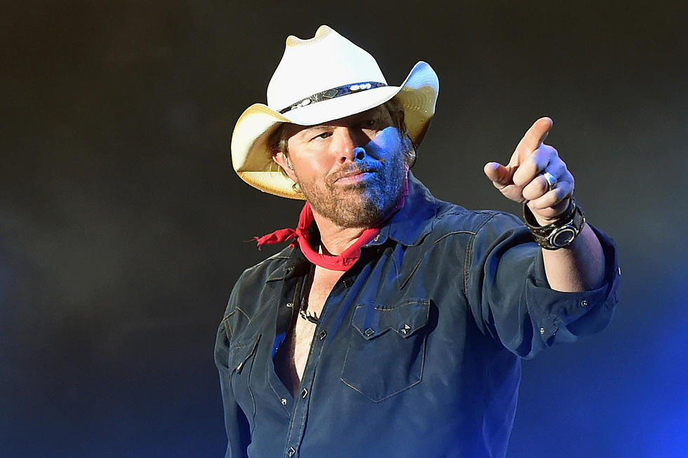 Toby Keith Dies: Jason Aldean, Luke Combs + More Stars Pay Tribute