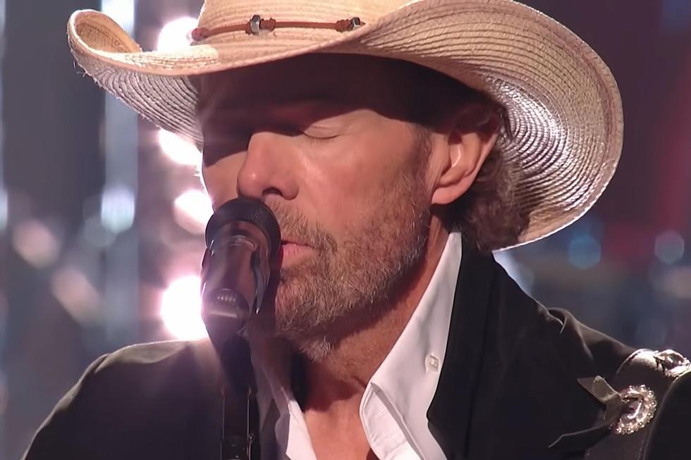 Looking Back at Toby Keith’s Triumphant Final TV Performance [Watch]
