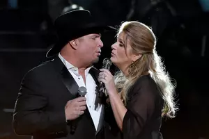 Garth Brooks Gushes After Getting Outshined by ‘Goddess’ Trisha Yearwood