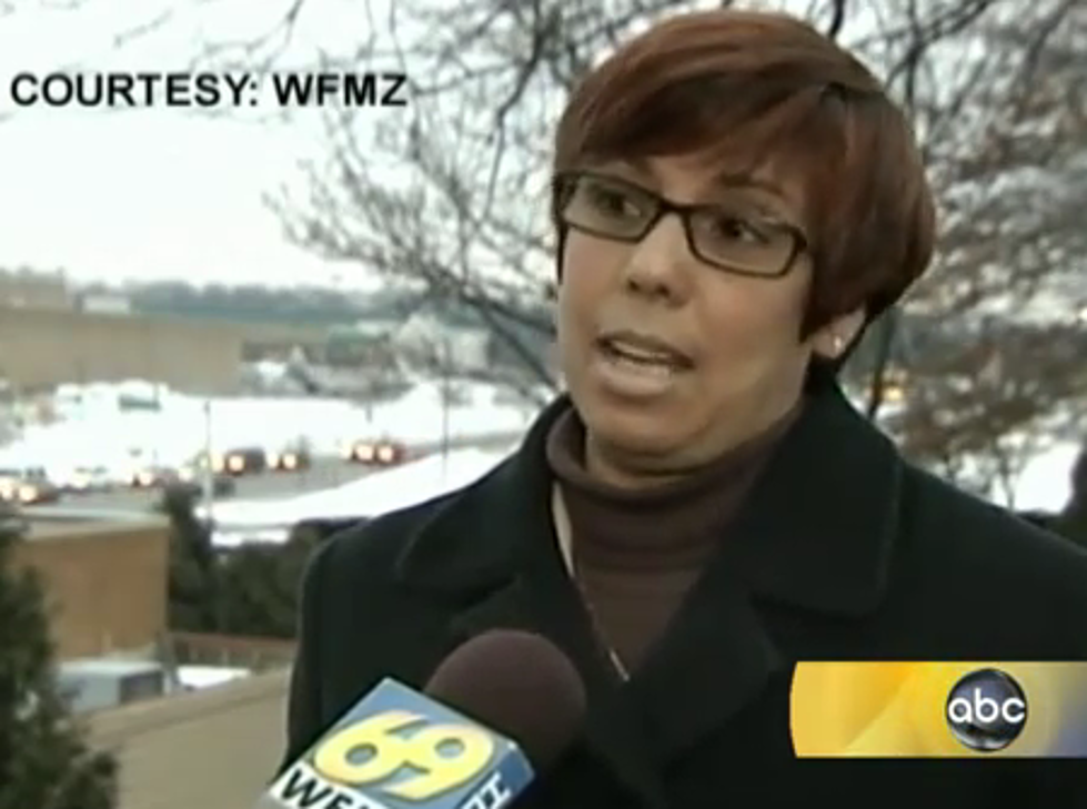 Woman Who Fell Into Mall Fountain Isn’t Laughing — Actually, She’s Suing [VIDEO]