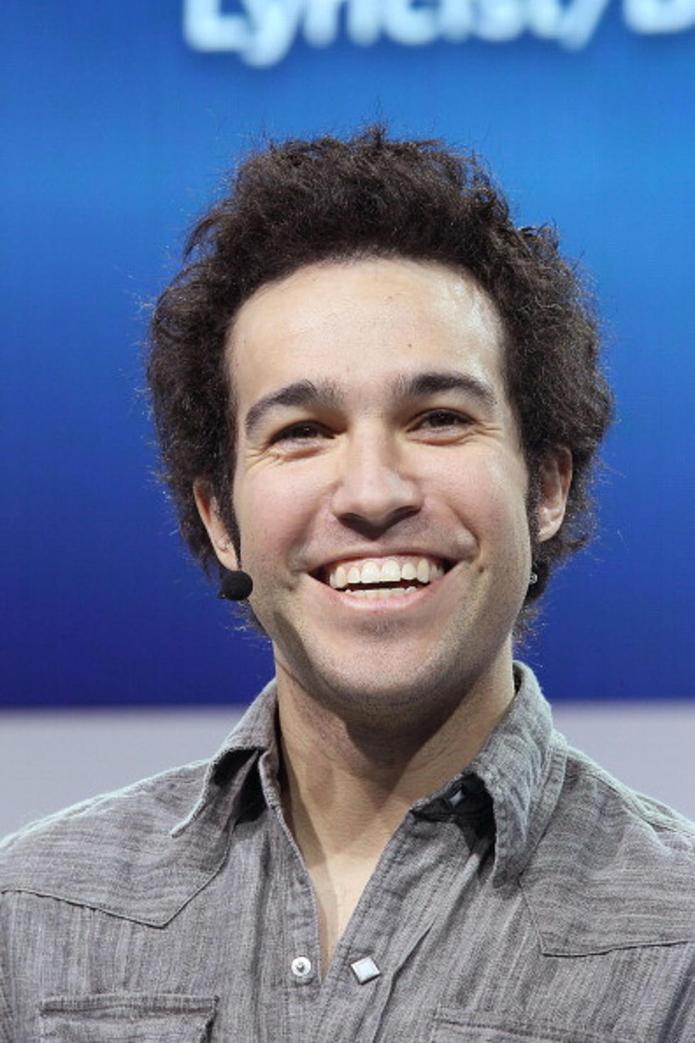 Pete Wentz&#8217;s New Hairstyle &#8211; What Do You Think? [PHOTO]