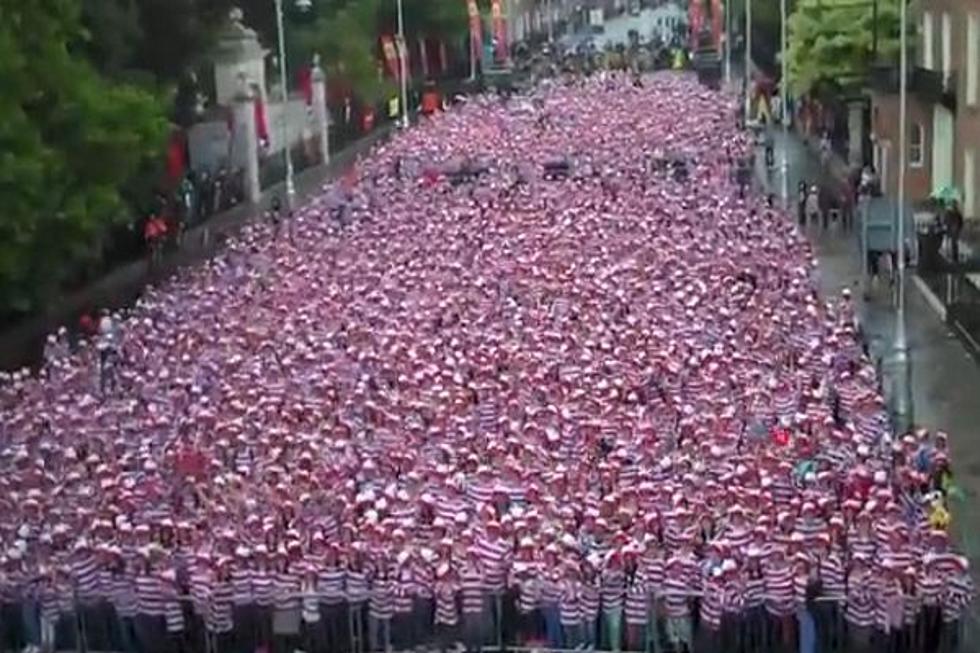 More Than 3,600 Waldos Sing ‘We Are the Champions’ To Set World Record [VIDEO]