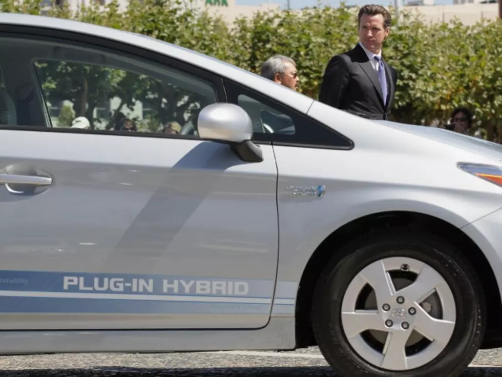 Young Drivers Prefer Hybrid Cars &#8212; Do You? &#8212; Survey of the Day