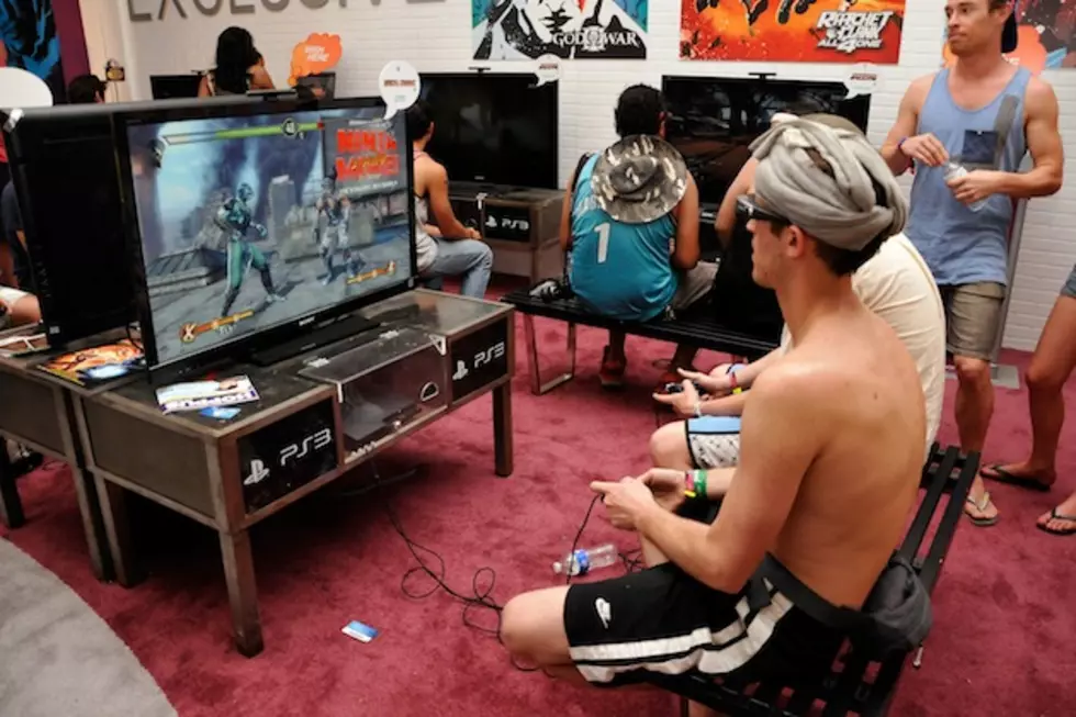 12 Signs You&#8217;re Playing Too Many Video Games