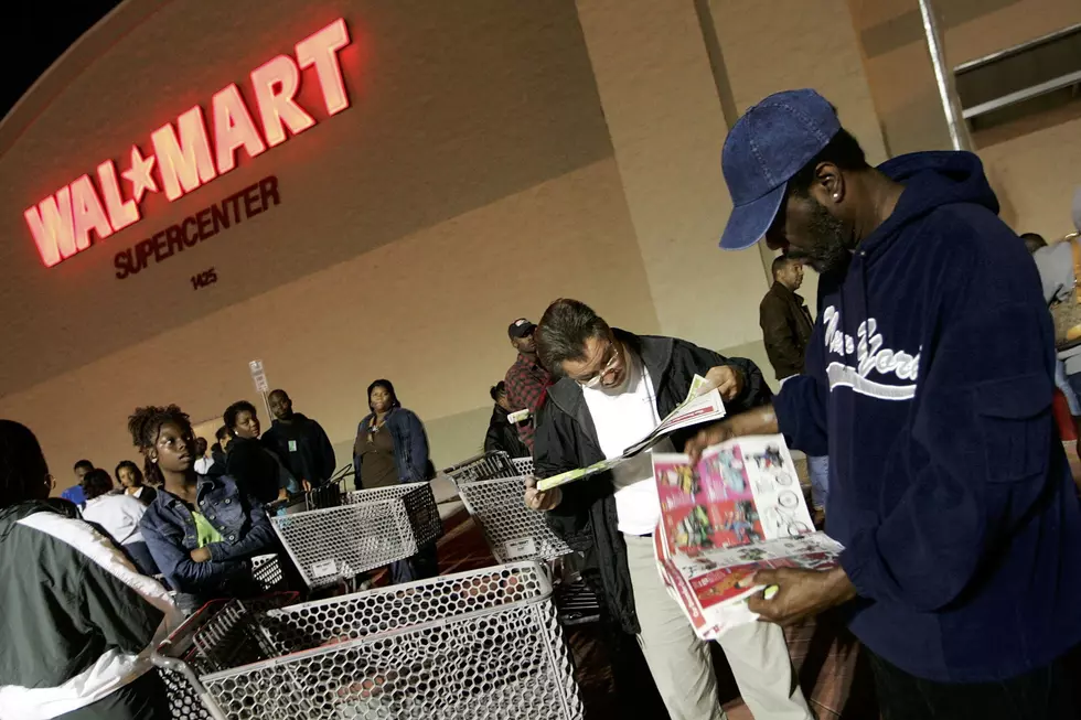 Wal-Mart Steps Up Competition For Holiday Shopping. Are You Shopping On Thanksgiving? [POLL]