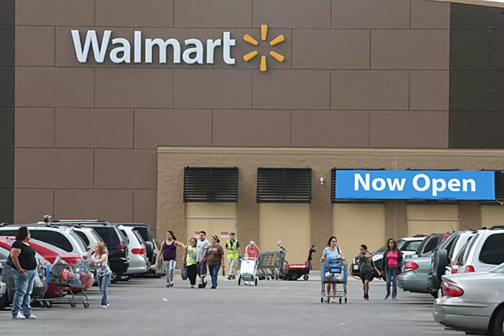 Bomb Threat Reported At the Canyon Walmart