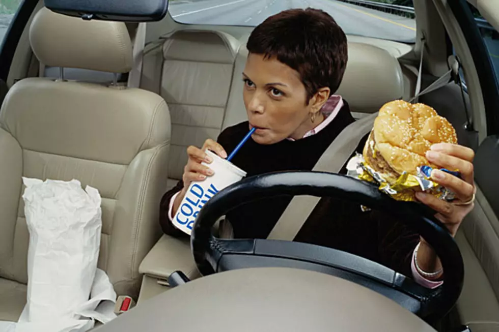 The Best Foods to Eat While Driving Will Make Your Tummy Happy