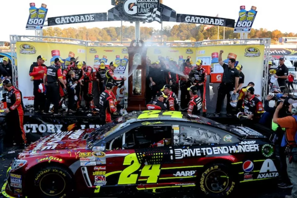 Sprint Cup Recap — Jeff Gordon Wins at Martinsville; Kenseth Ties Johnson for Points Lead