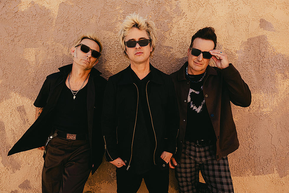 FLY AWAY TO SEE GREEN DAY IN D.C.