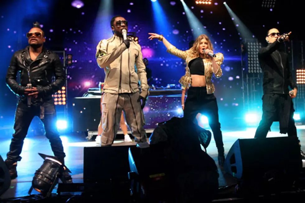 Black Eyed Peas Light Up 2011 Billboard Music Awards with Medley Performance