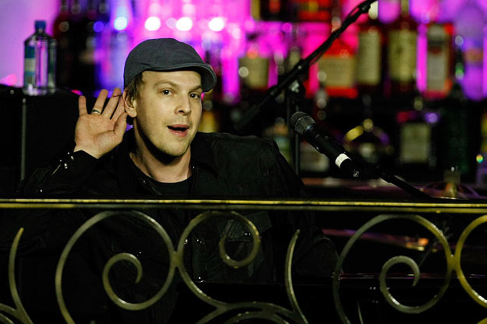 Gavin DeGraw Hits the Streets in New &#8216;Not Over You&#8217; Video