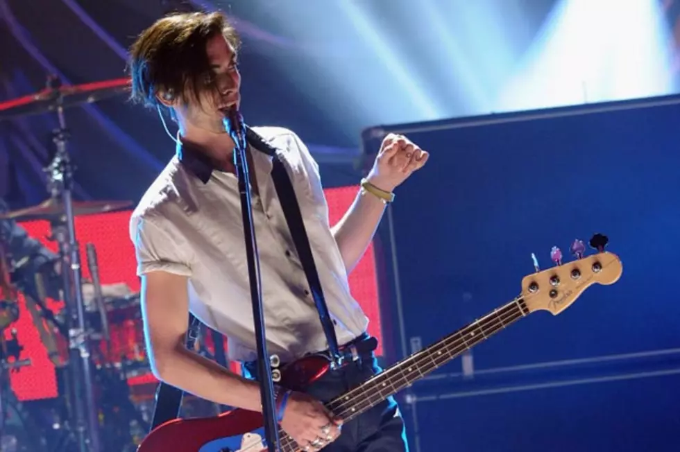 All-American Rejects Rock Taylor Swift&#8217;s &#8216;Mean&#8217; at CMT &#8216;Artists of the Year 2011&#8242; Awards