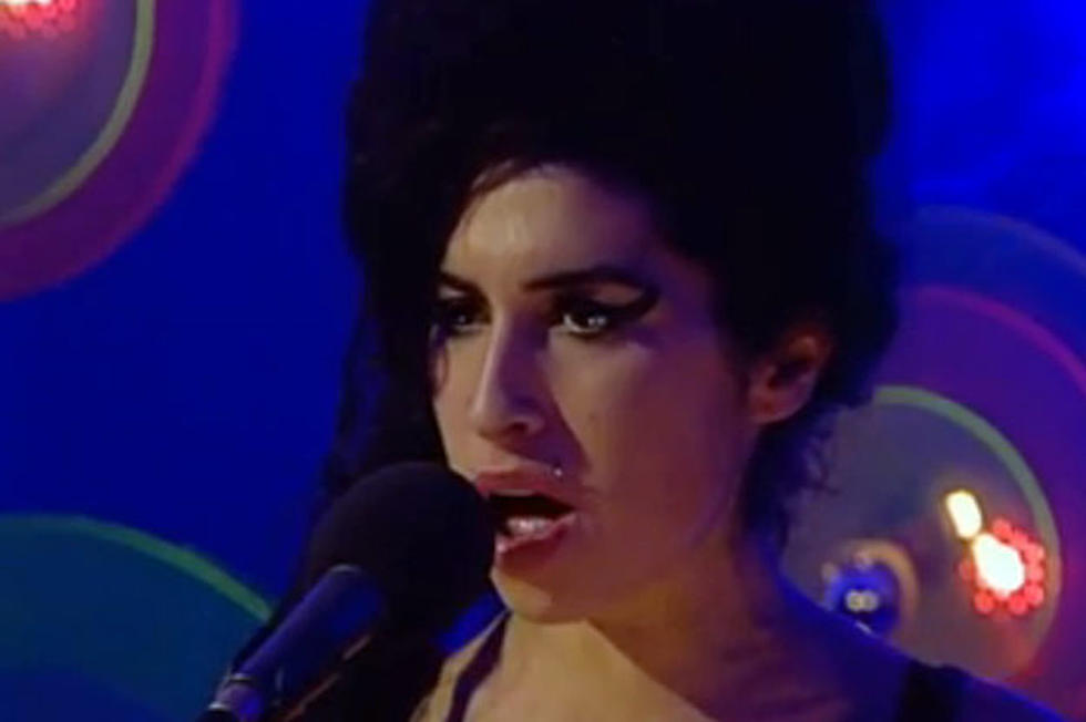 Amy Winehouse Sails Through ‘Tears Dry on Their Own’ in New Live Video