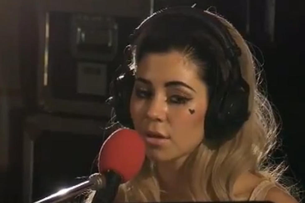 Justin Bieber&#8217;s &#8216;Boyfriend&#8217; Covered by Marina and the Diamonds