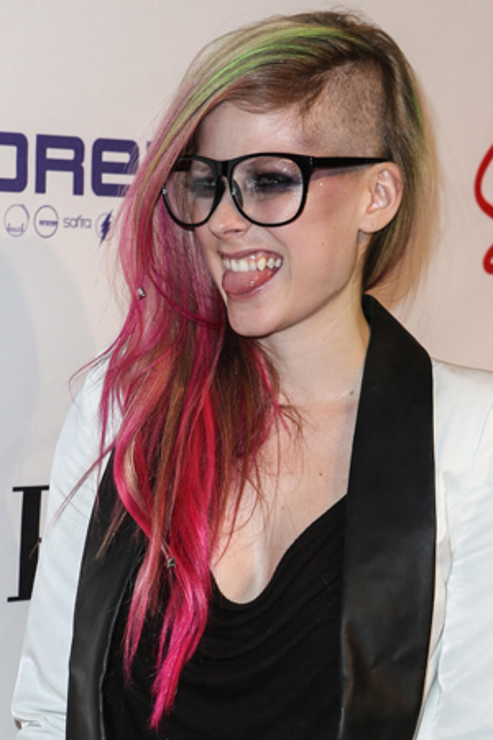 Avril Lavigne Rocks New Multicolored Hair + Talks About Her Wedding Dress