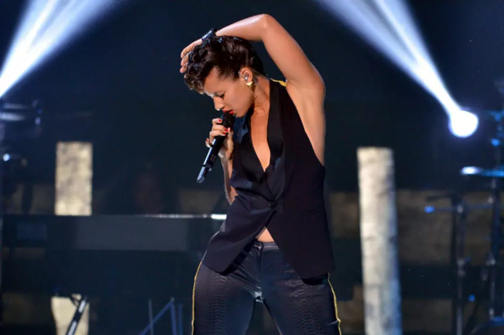 ‘Fire We Make’ – Alicia Keys featuring Maxwell [MUSIC VIDEO]