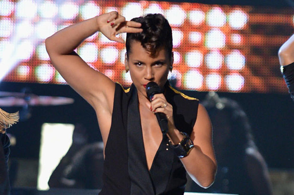 Pop Bytes: Alicia Keys Performs New Track ‘Listen to Your Heart’ Live + More