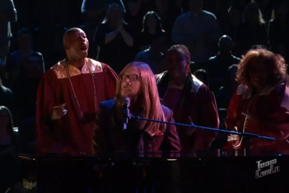 Nicholas David Brings Heart + Soul to ‘The Voice’ with ‘Lean On Me’
