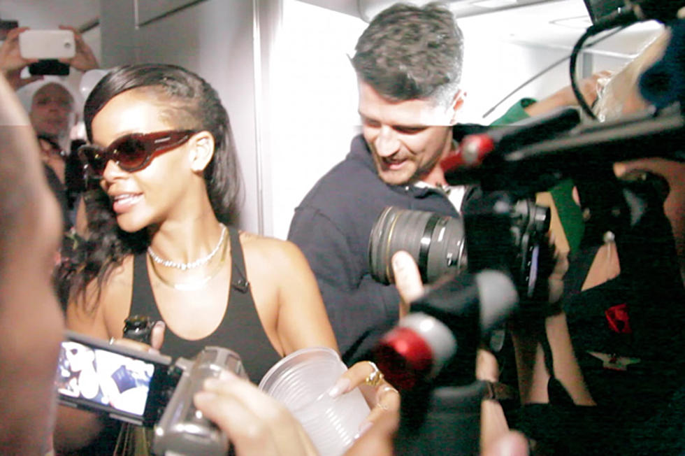 Rihanna 777 Tour Day 1: Singer Pops Champagne on Plane to Mexico City