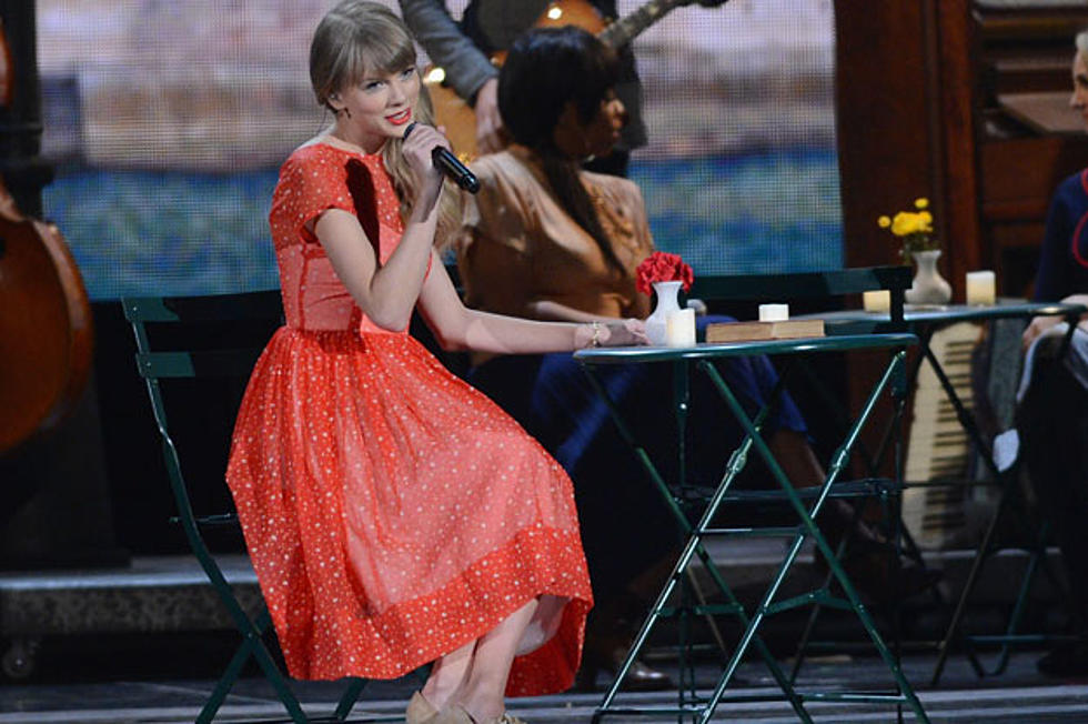 Taylor Swift Takes ‘Begin Again’ to Paris During 2012 CMA Awards Performance