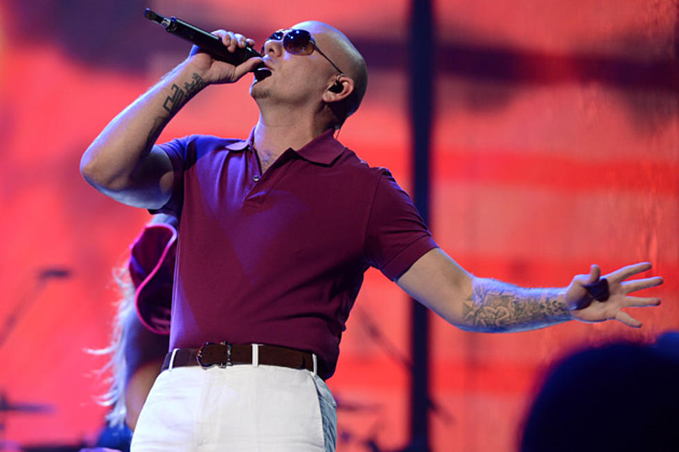 Pitbull Gets Bilingual With ‘Don’t Stop the Party’ at the 2012 American Music Awards