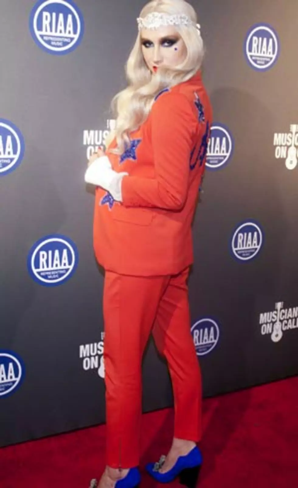 Kesha&#8217;s Presidency Campaign Goals: Whiskey, Gay + Animal Rights
