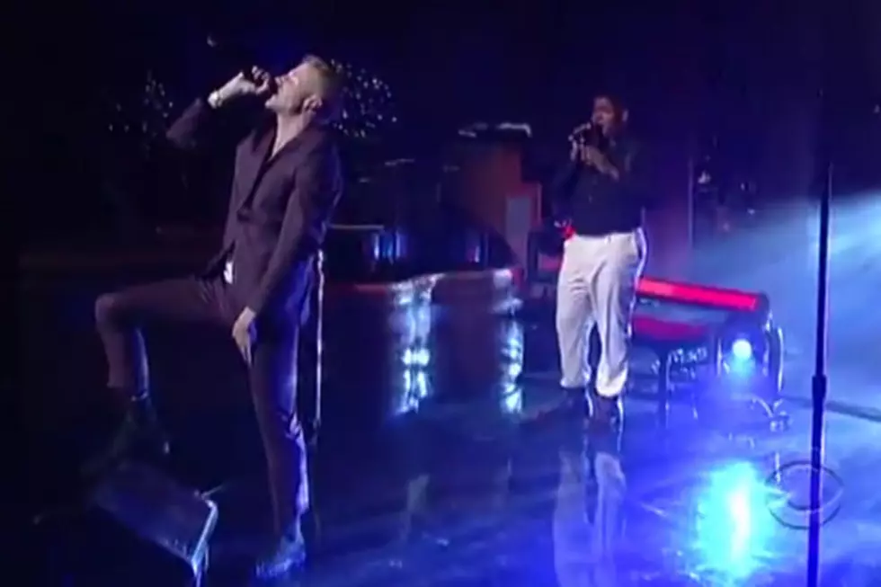 Macklemore & Ryan Lewis Perform ‘Can’t Hold Us’ With Ray Dalton on ‘David Letterman’