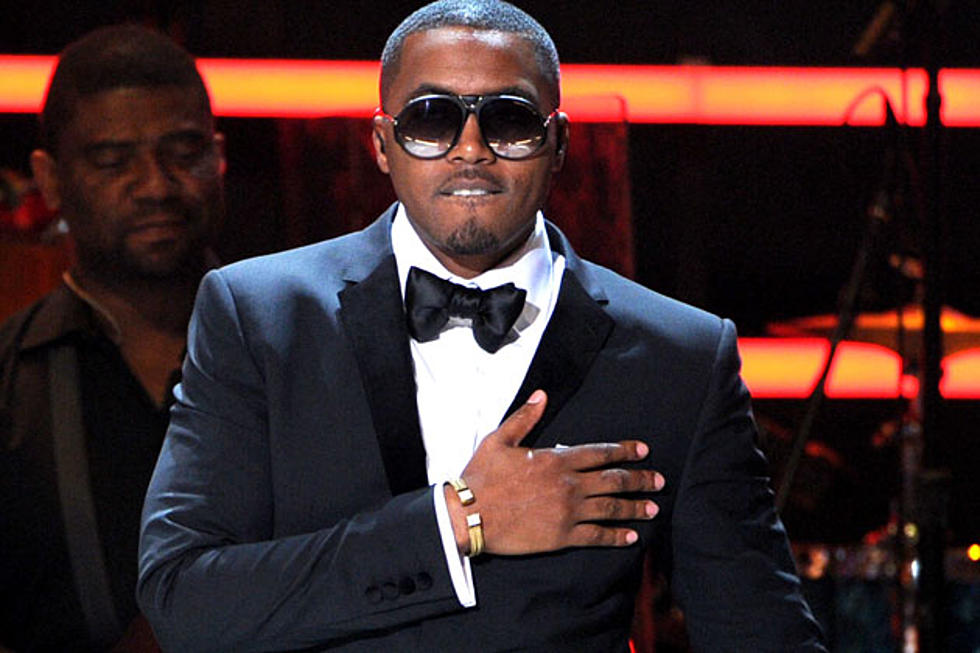 Pop Bytes: Nas Talks Grammys With Dave Grohl on &#8216;Chelsea Lately&#8217; + More