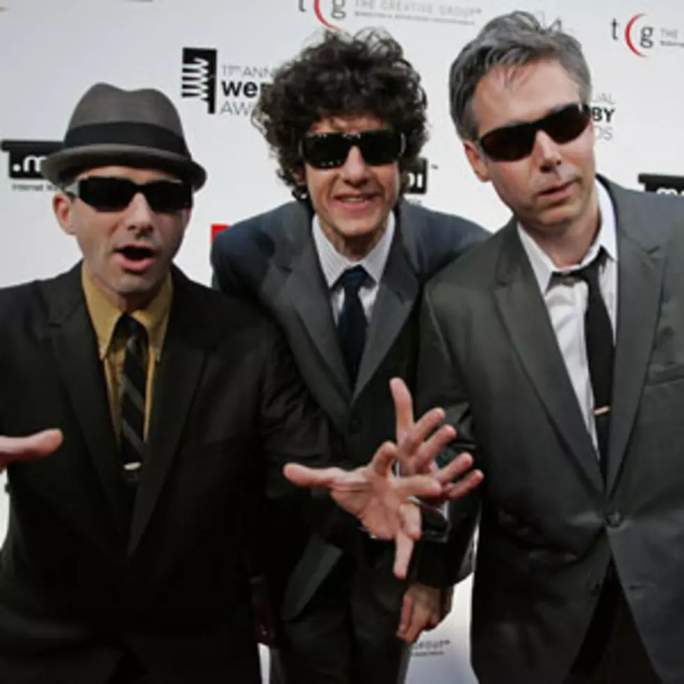 Beastie Boys + Santigold, &#8216;Don&#8217;t Play No Game That I Can&#8217;t Win&#8217; &#8211; Major Lazer Remix