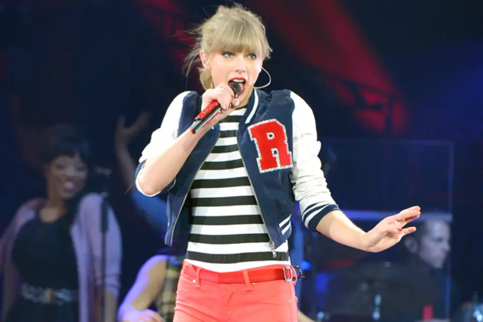 Taylor Swift in Varsity Jacket, Striped Shirt, Coral Pants + Oxfords &#8211; Get the Look