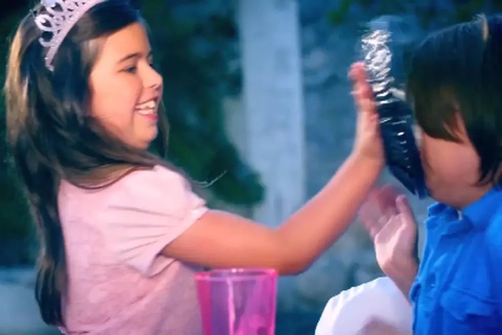 Sophia Grace Gets Her Princess On in ‘Girls Just Gotta Have Fun’ Video